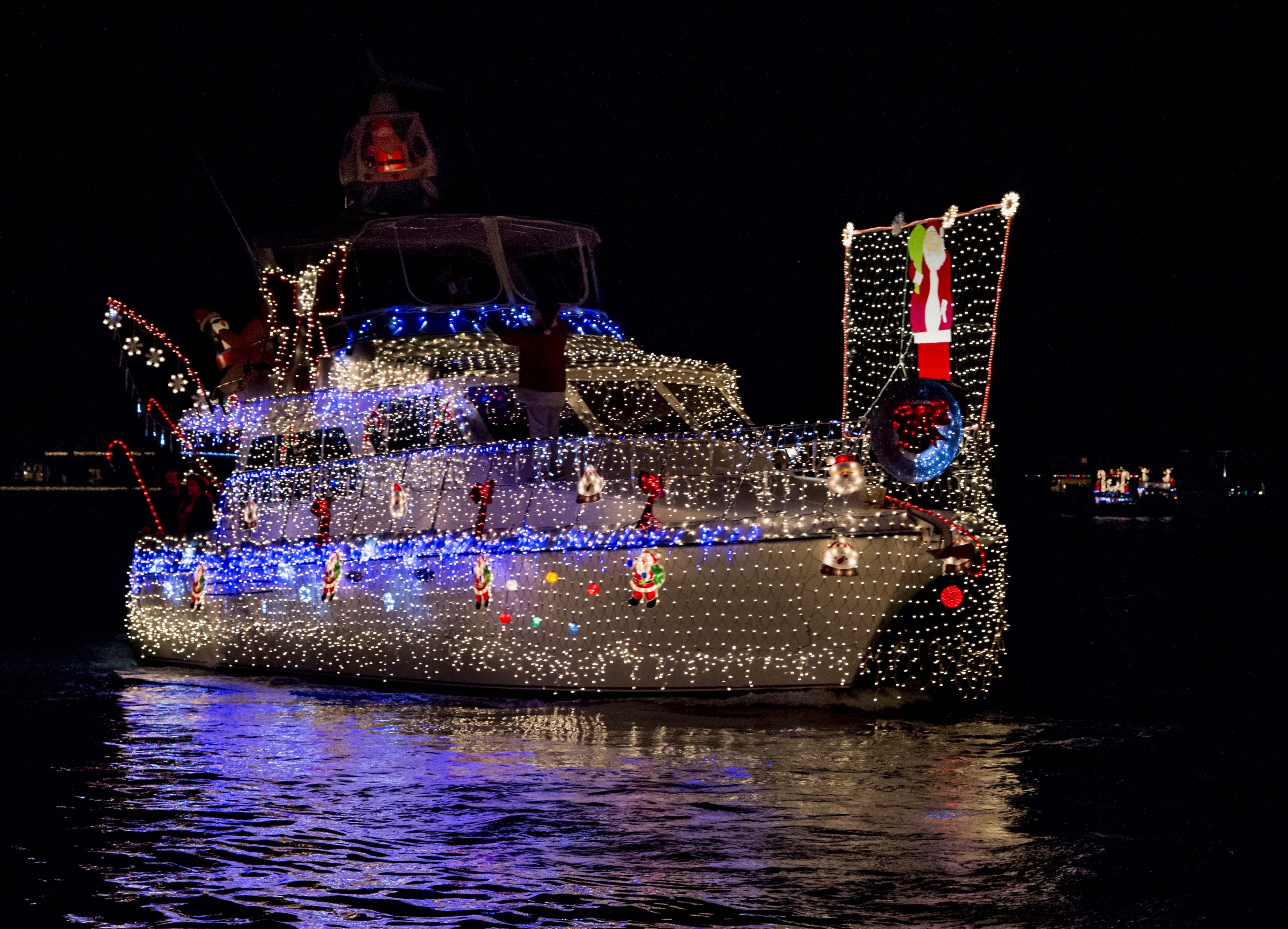 Newport Local News Full Speed Ahead for Christmas Boat Parade Newport