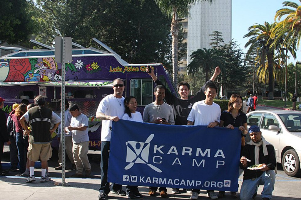 Volunteers at the Thanksgiving event