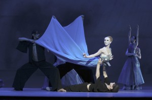 Curtain Up 1 - Hamburg Ballet. Credit - Holger Badekow