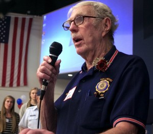 Army veteran Ken Rybus introduces himself to the crowd.