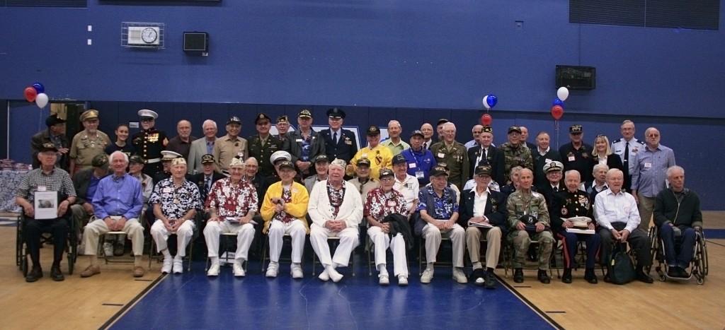 The entire group of veterans.