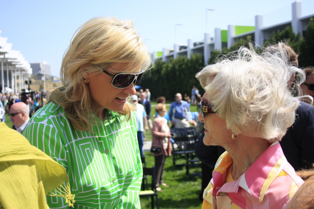 Councilwoman Leslie Daigle (left) speaks with Marian Bergeson at the event. — Photo by Sara Hall