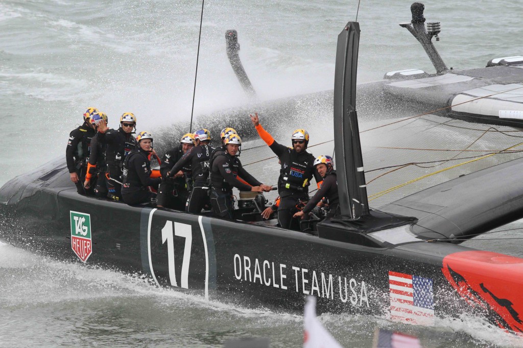 Victory for Team Oracle in Race 14 1med