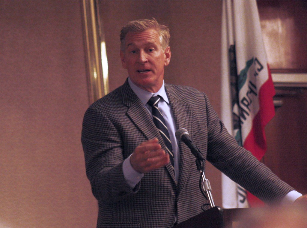 Bob Ctvrtlik, three time Olympian in volleyball, was the keynote speaker at the Athletic Awards Dinner — Photo by Christopher Trela