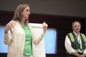 Corona del Mar CERT volunteers Laura Curran and Geoff Le Plastrier talk about communication within CdM neighborhoods. 