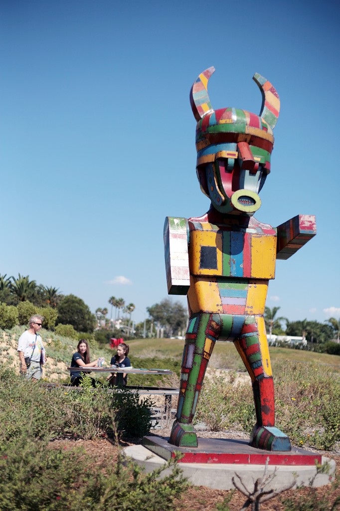 David Buckingham’s Pretty Boy has a good view of the beach from his perch at Civic Center Park. — Photo by Sara Hall ©