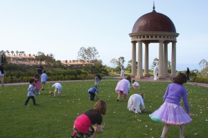 Pelican Hill Resort Easter egg hunt