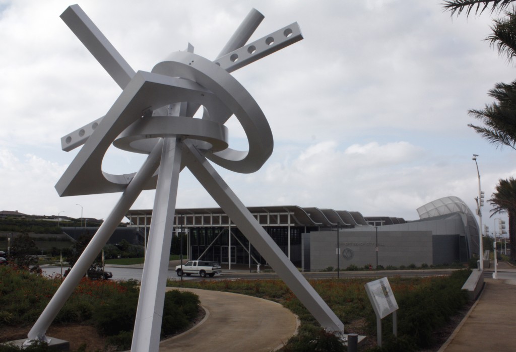 Ray Katz’s Odyssey sculpture looms over the Civic Center at the Civic Center Park. — NB Indy photo ©