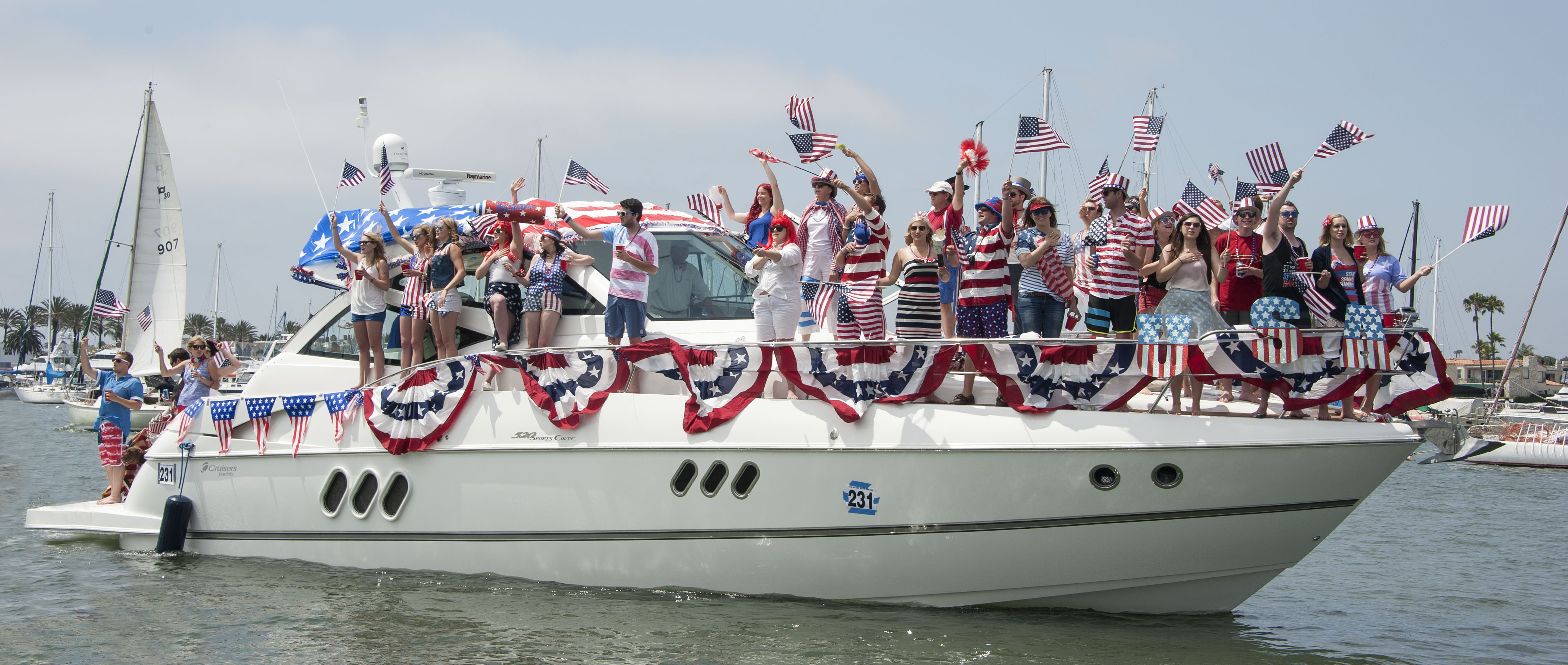 boat cruise 4th of july