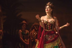 the-phantom-of-the-opera-7c-jacquelynne-fontaine-as-carlotta-photo-matthew-murphy