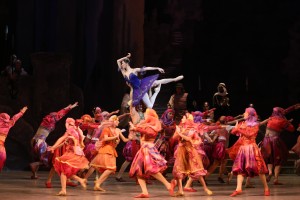Segerstrom-Center-Mariinsky-Ballet-s-Raymonda-Photo-by-Natalia-Razina_2