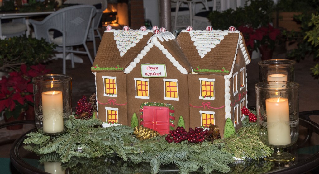 Gingerbread houses decorate the inside of the Busby household. — Photo by Charles Weinberg ©