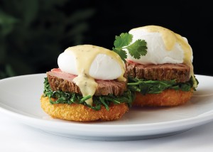 Filet mignon benedict