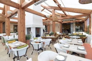 Fig & Olive patio