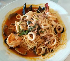 Linguini with seafood