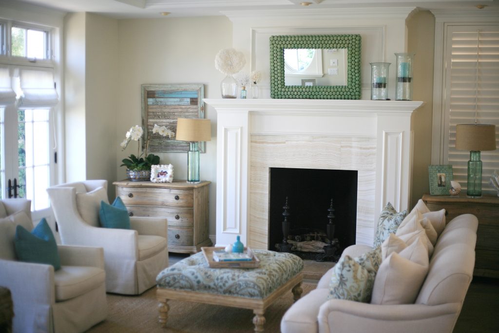 The front living room in the home designed by Tracey McKee that will be featured on the Corona del Mar Home Tour on Tuesday. — Photo by Sara Hall © 