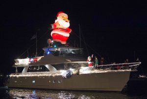 boat-parade-santa