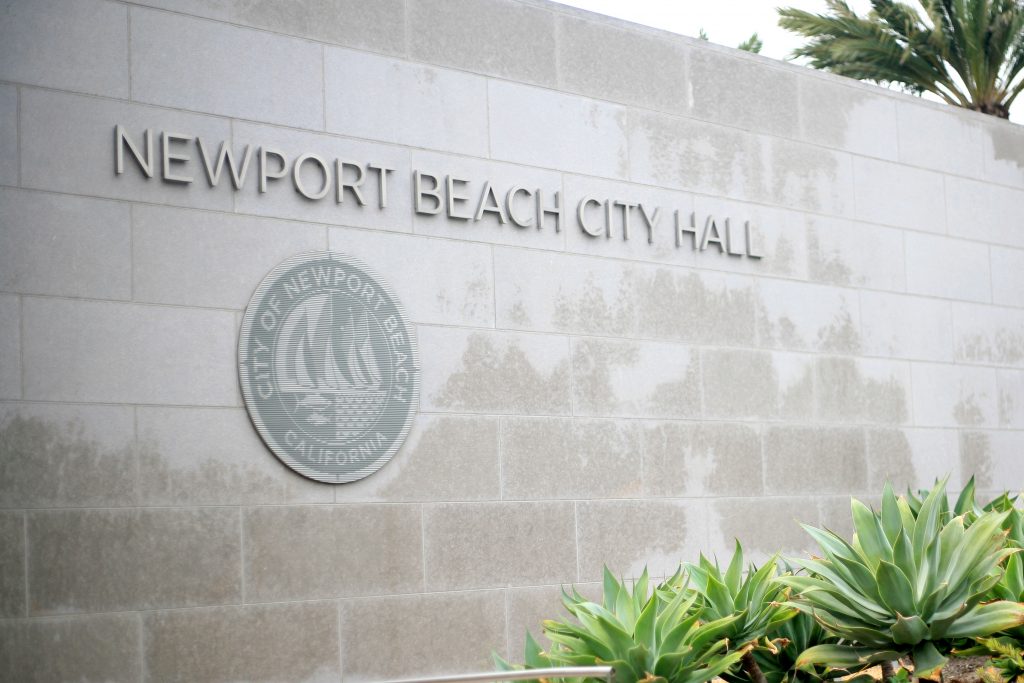 Newport Beach city hall. — Photo by Sara Hall ©