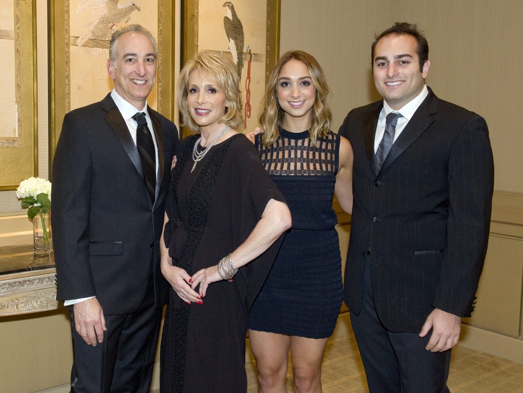 Honorees Scott and Leslie Seigel with their children Ashley Seigel and Josh Seigel.
