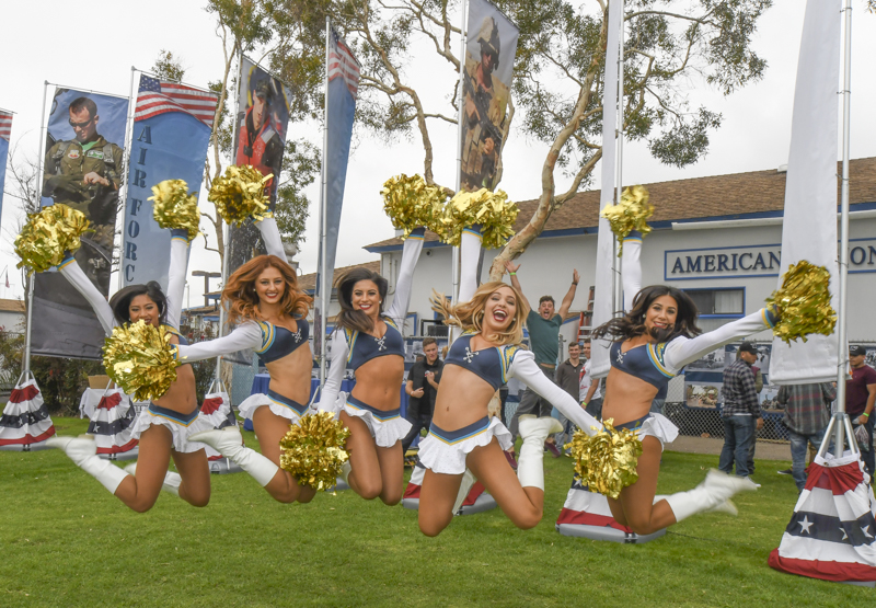 Chargers cheerleaders