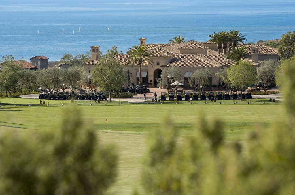 Pelican Hill Golf Clubhouse