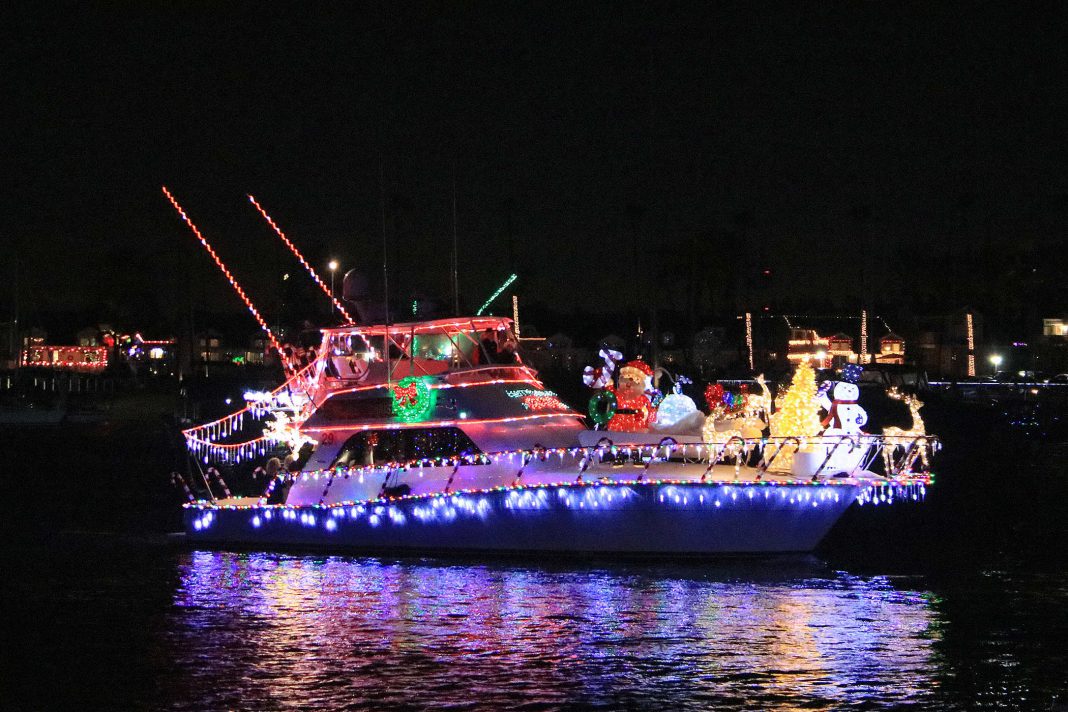 111th Christmas Boat Parade Kicks Off Newport Beach News